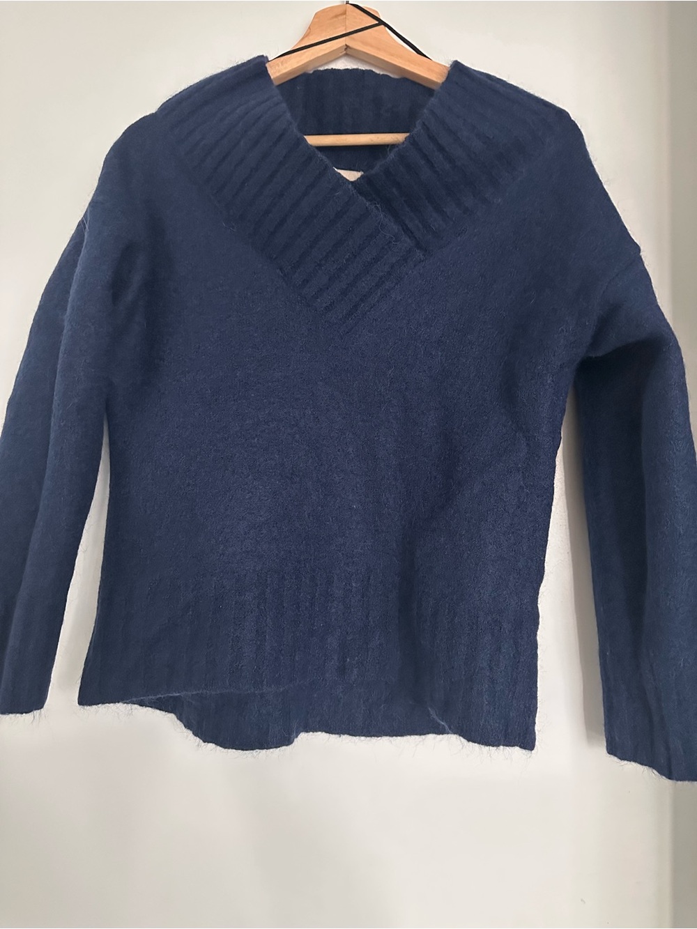 H&M Women’s Navy V-Neck Rib Trim Sweater